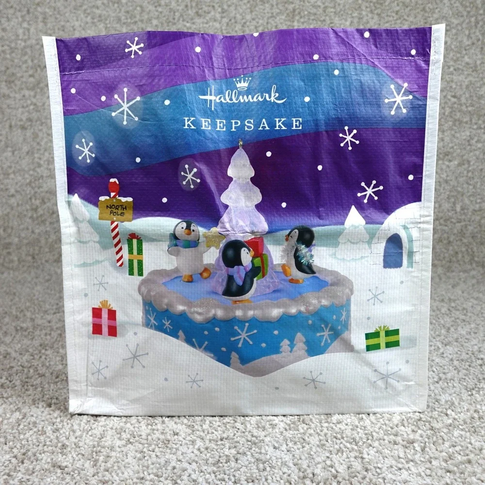 Hallmark Keepsake 2020 Reusable Shopping Bag Penguin North Pole LPR3454 Purple